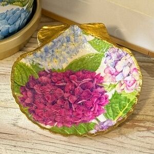 Hand Crafted Pink Hydrangea Trinket Shell Dish